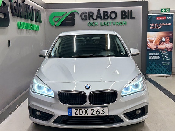 BMW 218 8 of 26
