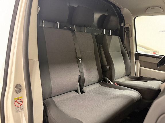 Volkswagen Transporter 12 of 19