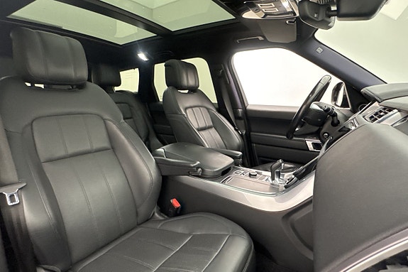 Land Rover Range Rover Sport 14 of 30