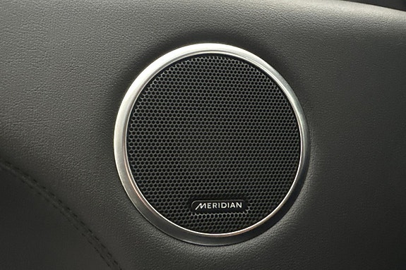 Land Rover Range Rover Sport 16 of 30