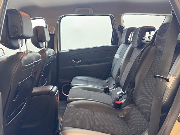 Renault Grand Scenic III 15 of 26