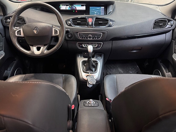 Renault Grand Scenic III 19 of 26