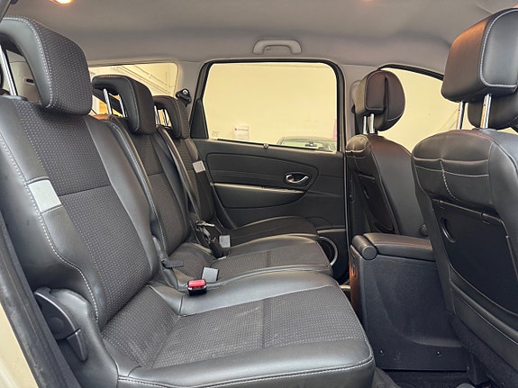 Renault Grand Scenic III 16 of 26