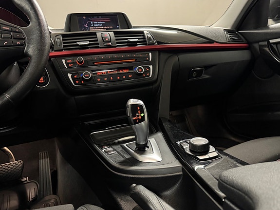 BMW 320 13 of 17
