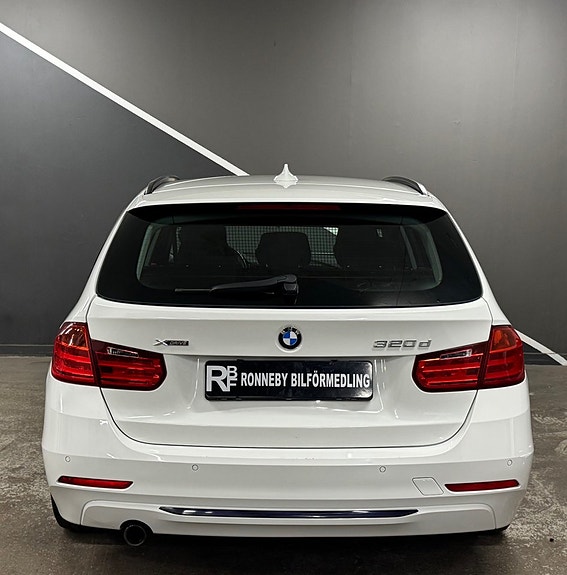 BMW 320 6 of 17