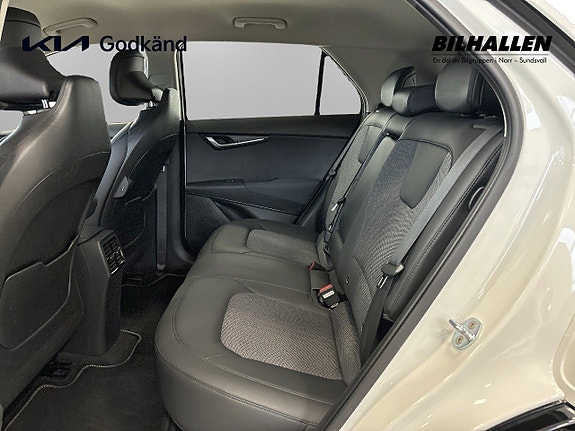 Kia Niro 10 of 16