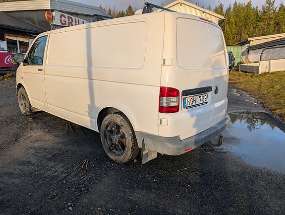 Volkswagen Transporter 6 of 17