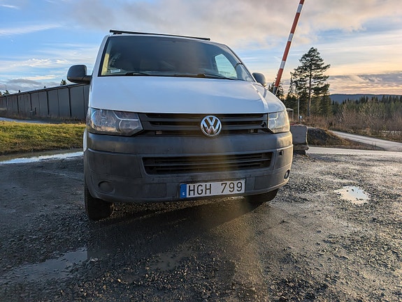 Volkswagen Transporter 2 of 5