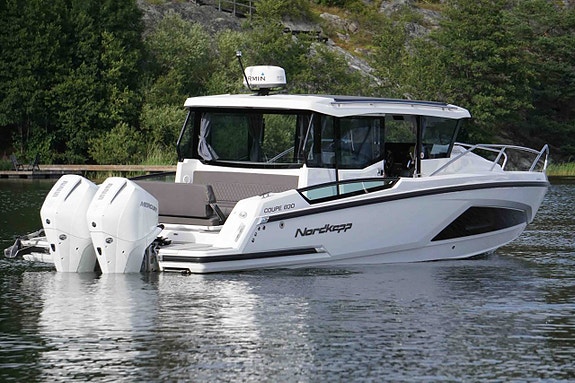 Nordkapp Coupe 830, Twin Mercury 225hk – 24 4 of 10