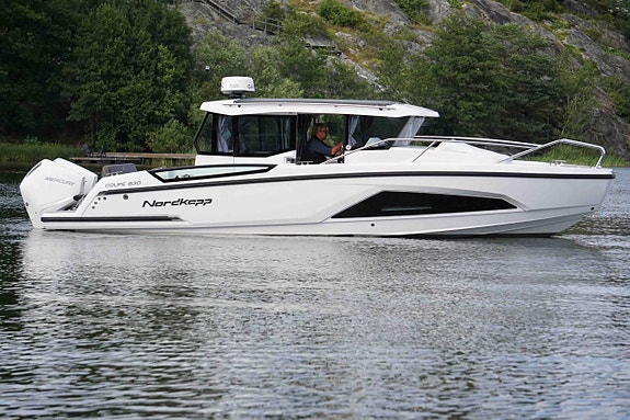 Nordkapp Coupe 830, Twin Mercury 225hk – 24 3 of 10