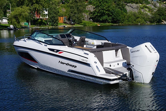 Nordkapp Noblesse 830 Mercury 400hk V10 -24