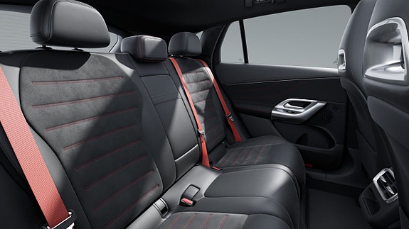 Mercedes-Benz GLC400 12 of 12