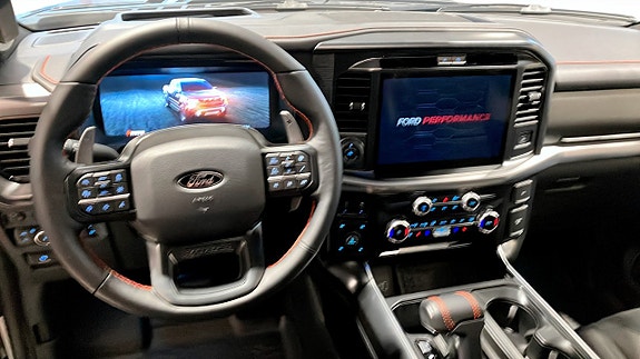 Ford F-150 4 of 5