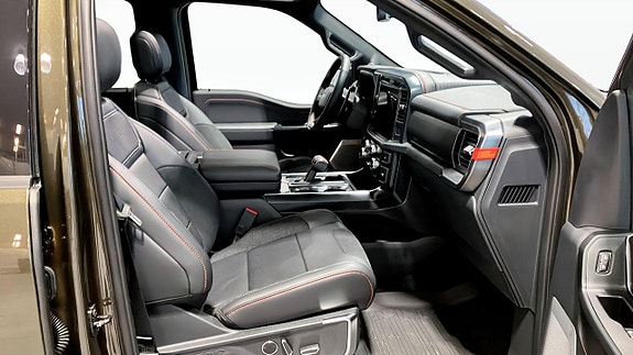 Ford F-150 3 of 5