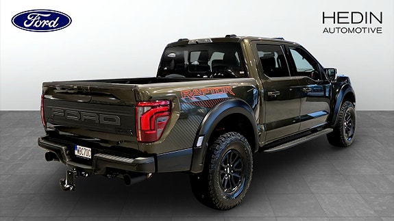 Ford F-150 2 of 5