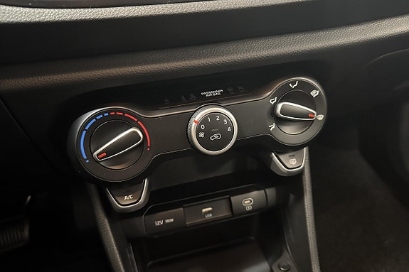Kia Picanto 13 of 15