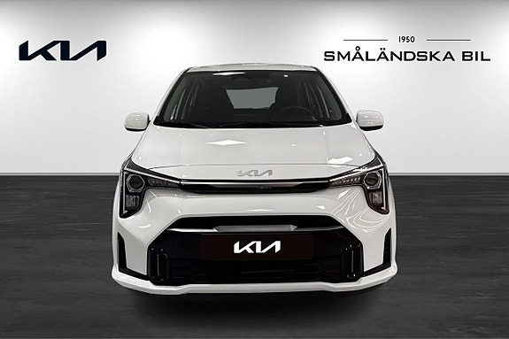 Kia Picanto 2 of 15