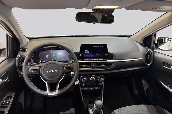 Kia Picanto 7 of 15