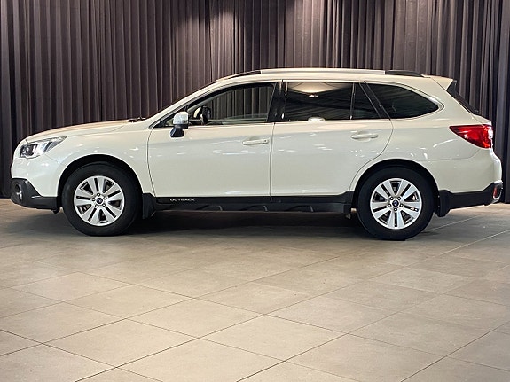 Subaru Outback 3 of 5