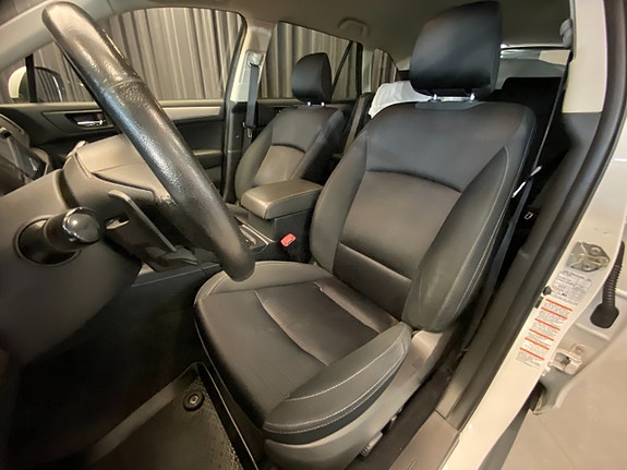 Subaru Outback 7 of 30
