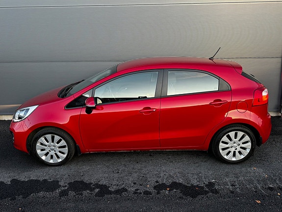 Kia Rio 7 of 26