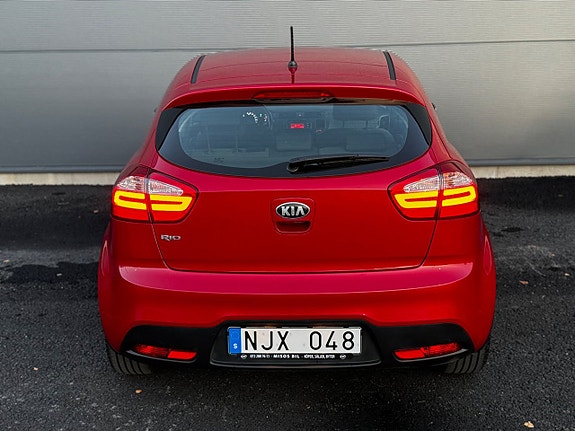 Kia Rio 10 of 26