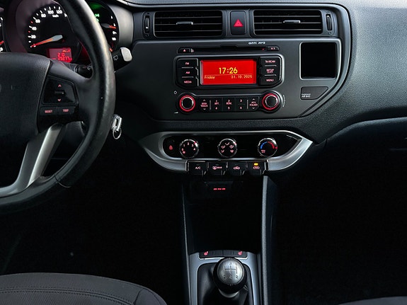 Kia Rio 20 of 26