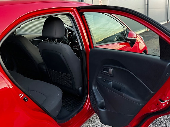 Kia Rio 19 of 26
