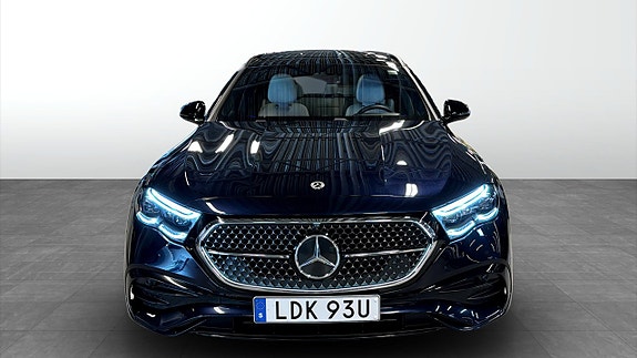 Mercedes-Benz E300 de 7 of 23