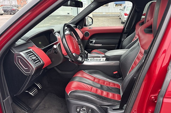 Land Rover Range Rover Sport 10 of 29
