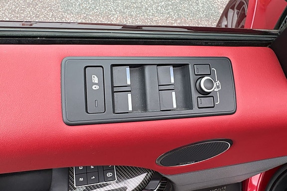 Land Rover Range Rover Sport 13 of 29
