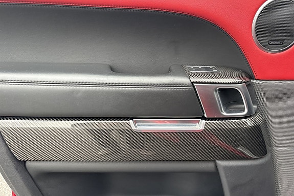 Land Rover Range Rover Sport 12 of 29