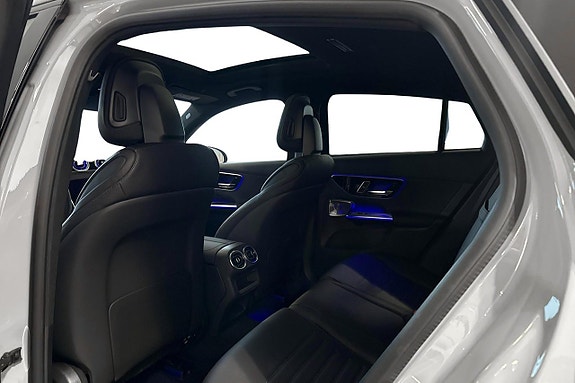 Mercedes-Benz GLC300 de 9 of 11
