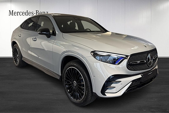Mercedes-Benz GLC300 de 2 of 5