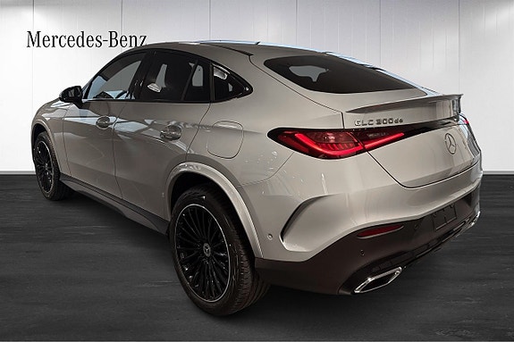 Mercedes-Benz GLC300 de 4 of 5