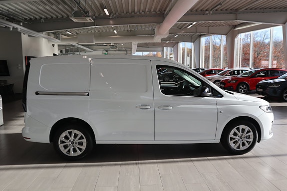 Ford Transit Connect 5 of 12