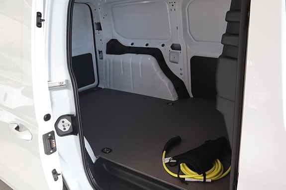 Ford Transit Connect 8 of 12