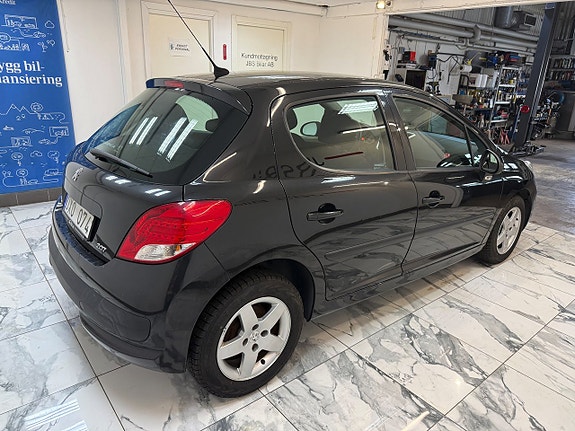 Peugeot 207 5 of 10