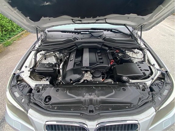 BMW 530i 12 of 18