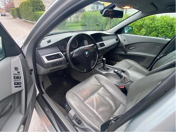 BMW 530i 3 of 18