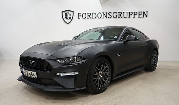 Ford Mustang 2 of 5