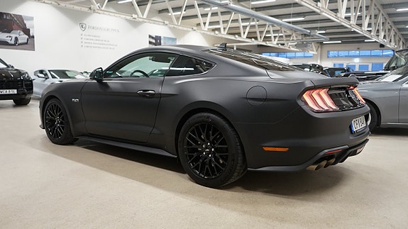 Ford Mustang 5 of 5