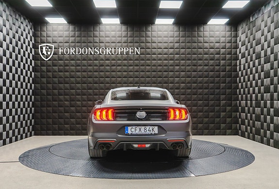 Ford Mustang 6 of 24
