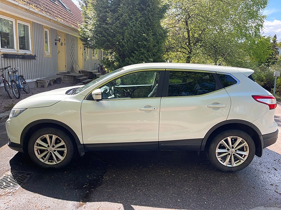 Nissan Qashqai 4 of 5