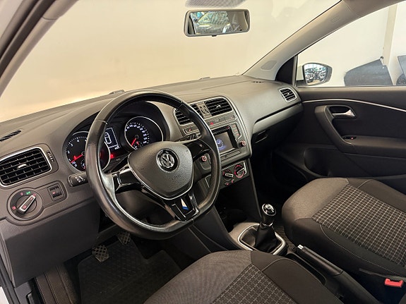 Volkswagen Polo 10 of 12