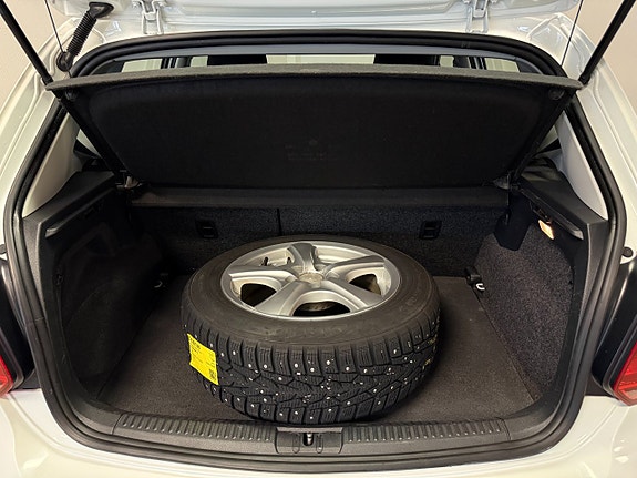 Volkswagen Polo 12 of 12