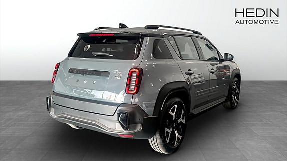 Renault 4 E-Tech 2 of 5