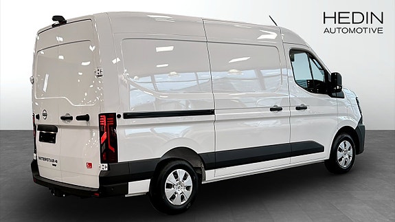 Nissan Interstar 2 of 5