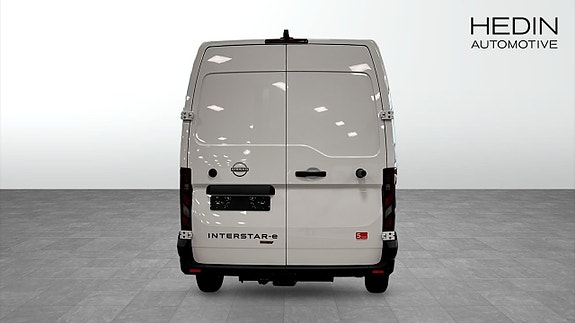 Nissan Interstar 7 of 12
