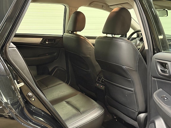 Subaru Outback 12 of 20
